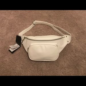 Rubi brand, White fanny pack